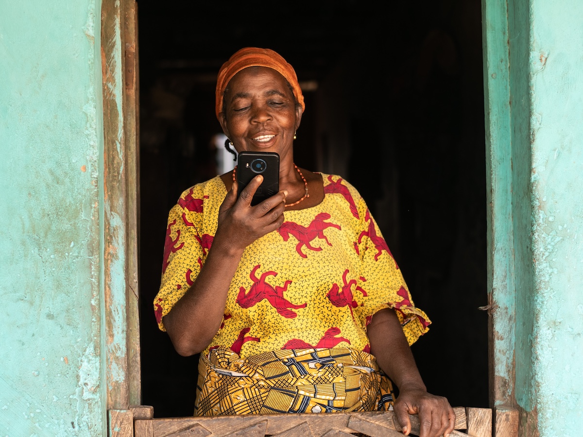 The telecom industry’s next growth market - connecting women