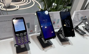India’s smartphone market slides 7% in Q4 2025 